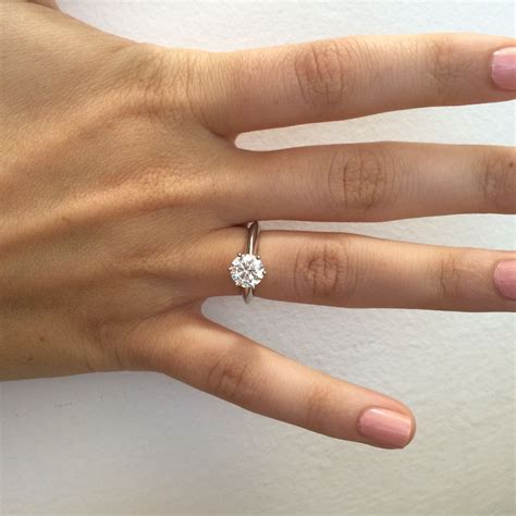 1 5 carat round diamond ring