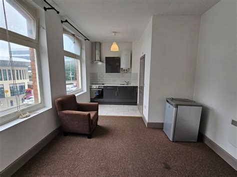 1 bed flat gloucester