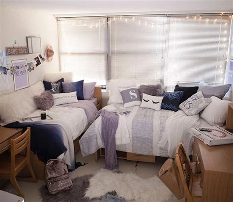 47 Wonderful Small Apartment Bedroom Design Ideas and