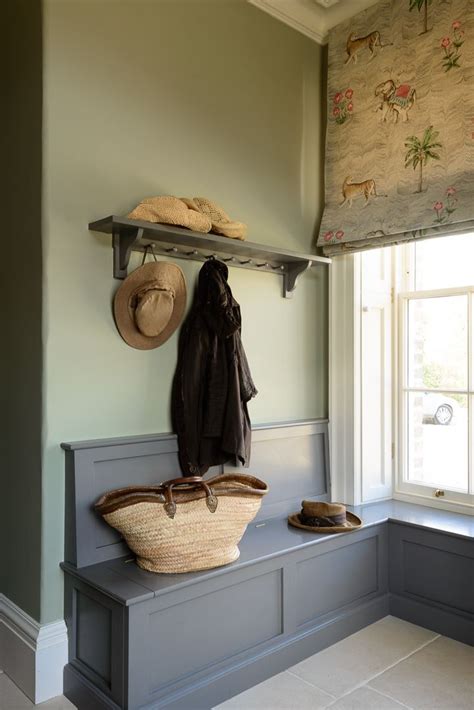 1. Consider the main practicalities first when designing a mudroom