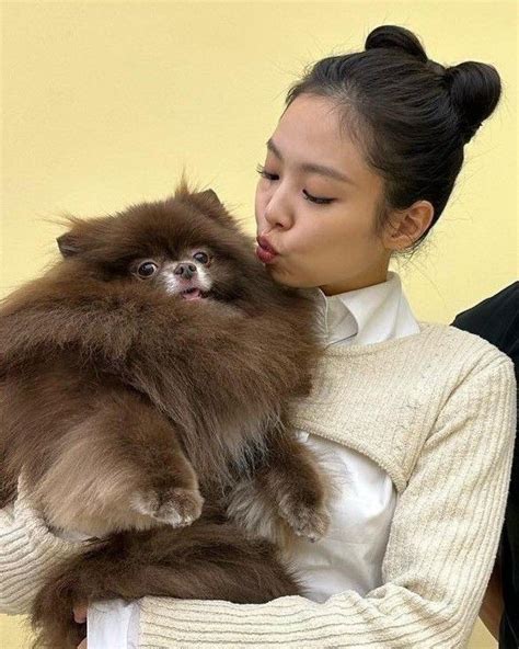 1. Jennie - 2 pets