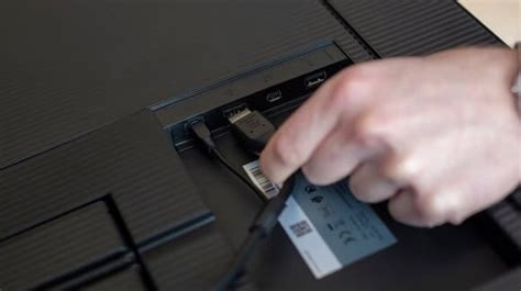 1. Unplug and Reconnect the DisplayPort Cable