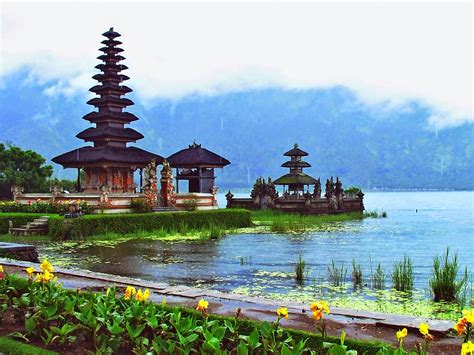 10 Destinasi Utama Wisata Indonesia