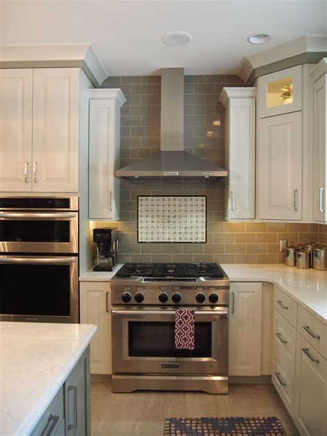 10 Stove Backsplash Ideas That will Make You Want to Cook