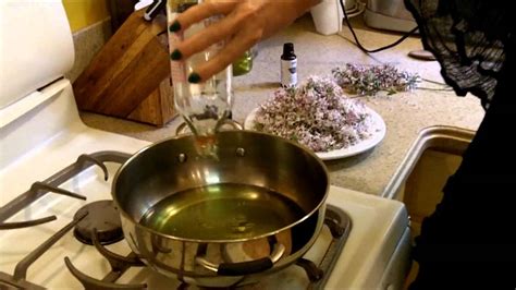10 Essential Tips for Making Chicken Oil at Home