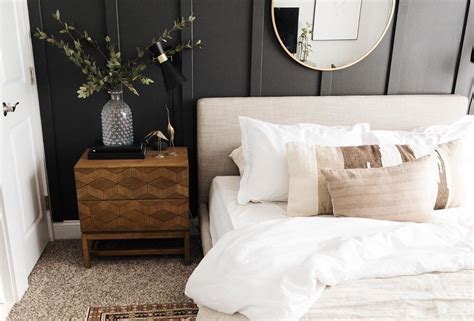 10. Create a cozy bedroom with the right flooring