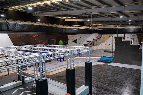 10. Defy gravity with a trellis