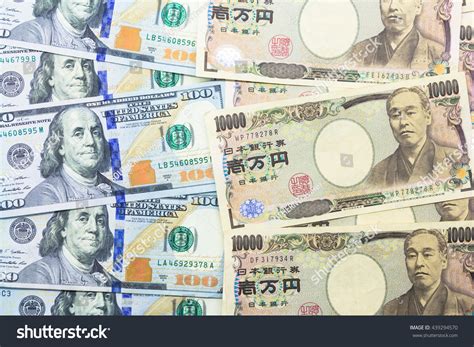 100 dollars in yen