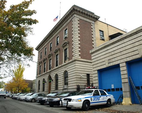 106 precinct ozone park