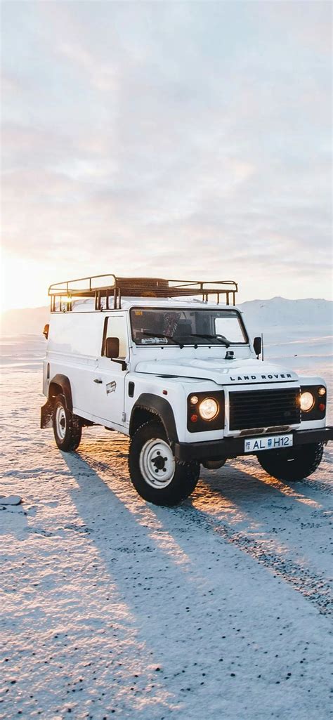 11. Land Rover Defender iPhone wallpaper
