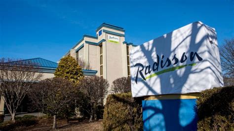 RADISSON HOTEL HAUPPAUGE LONG ISLAND Hauppauge NY 110 Vanderbilt