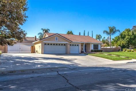28580 Doral Way, Moreno Valley, CA 92555 MLS CV20199365 Redfin