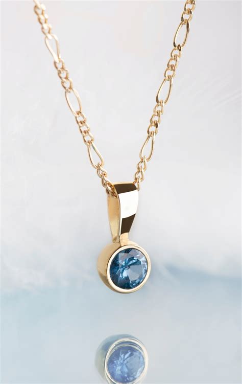 14k gold aquamarine pendant necklace