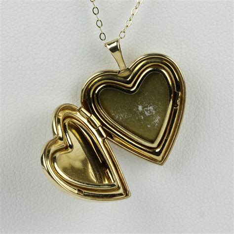 14k gold heart locket pendant