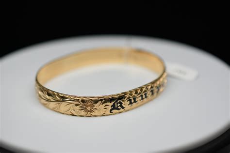 14K Gold Hawaiian Bangle Bracelet 10mm, Embossed Tropical Floral