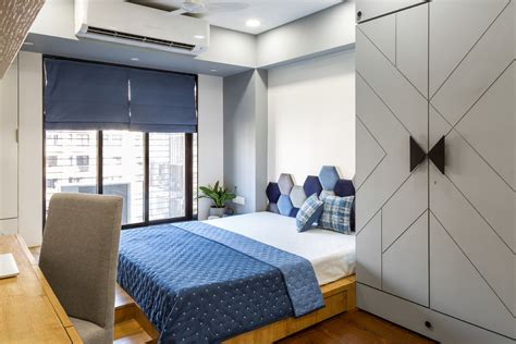 65 Primary Bedrooms with Chandelier Lighting (Photos