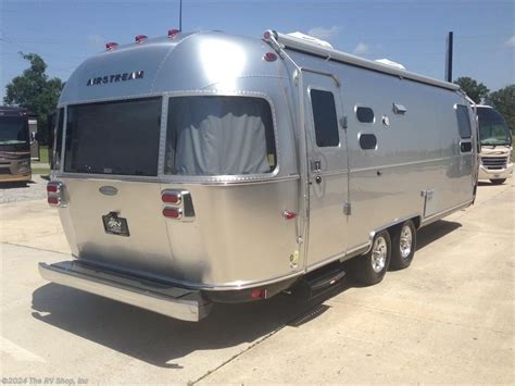 15 airstream flying cloud 27fb twin for sale