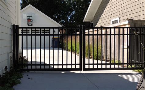 16 ft dual aluminum driveway gate
