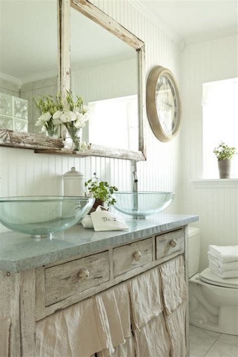 I would absolutely love to have this sink. Shabby chic bathroom