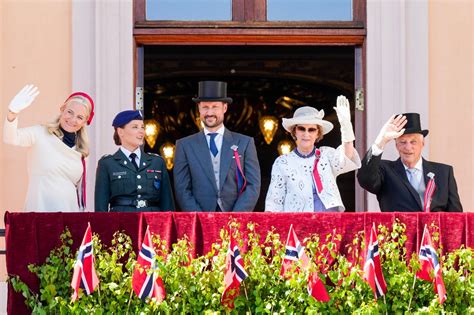 Famous 17 Mai Tale 2016 Latest