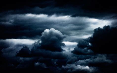 17. Dark clouds wallpaper