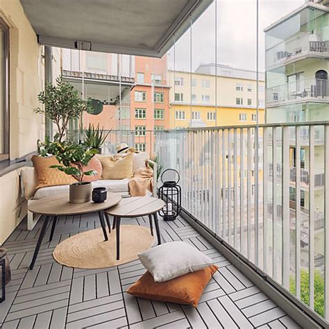 Experience Breathtaking Views with an 18th Floor Balcony: Your Ultimate Guide