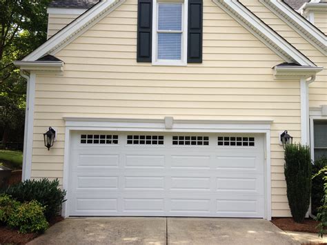 18 garage door panels