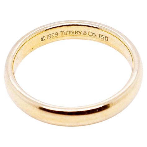 18k gold ring