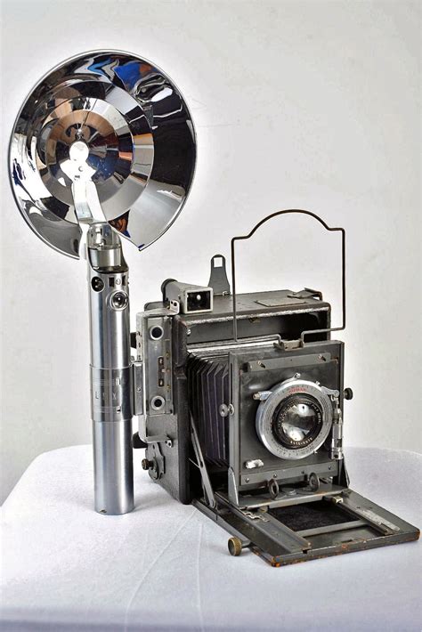 1920 camera flash