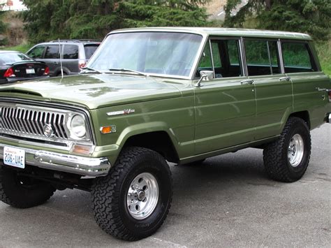 1970 jeep grand wagoneer