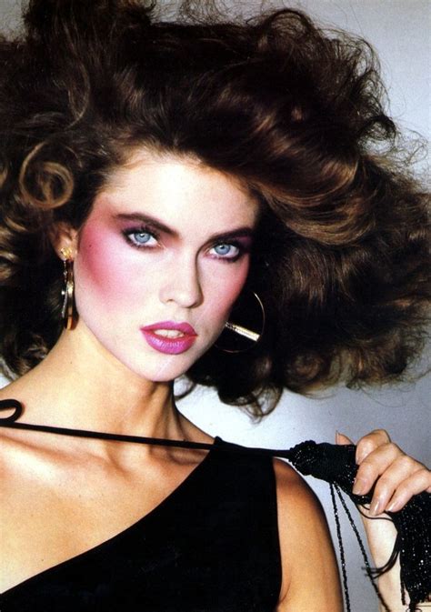 80s makeup with contour