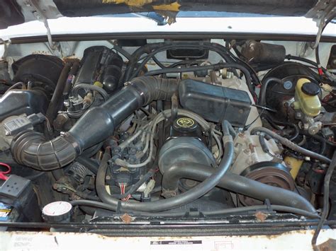 1992 Ford Ranger engine compartment Patrick Dockens Flickr