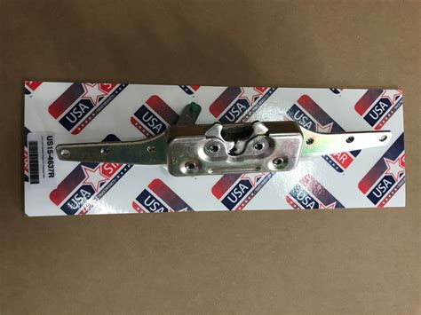 1994 freightliner door handle and lock assembely