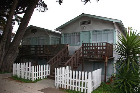 Stay In A Luxury 2 Bedroom 2 Bathroom Cottage In San Diego