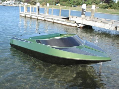 Kiwi two seater for going up river Small jet boats, Jet boats, Boat