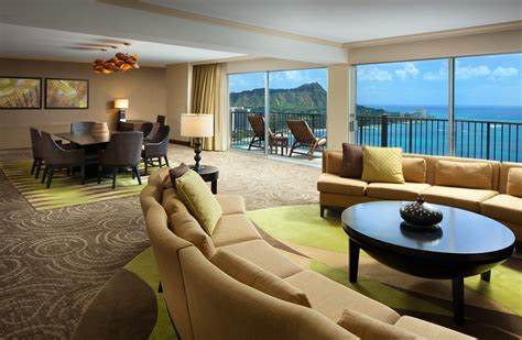 Elegant, 2Bedroom Suite with Community Pool VaycayHero 2 bedroom