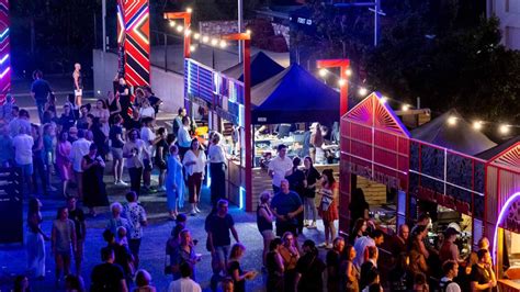 2 hungry night feast