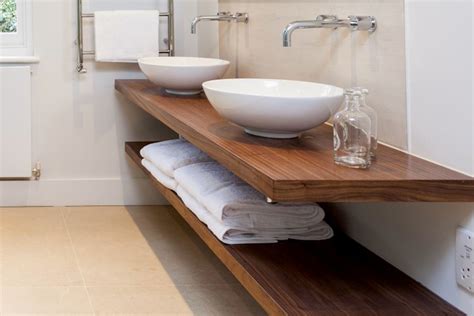 2. Opt for a floating basin in small bathrooms