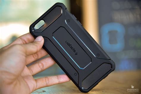 2. Spigen Rugged Capsule