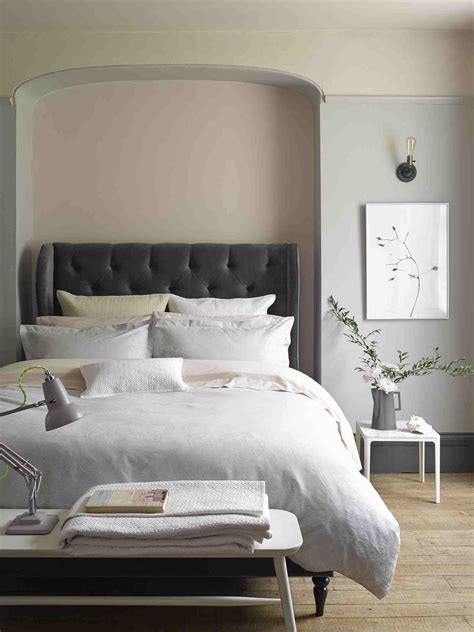 2. Use a bedroom alcove to display artwork