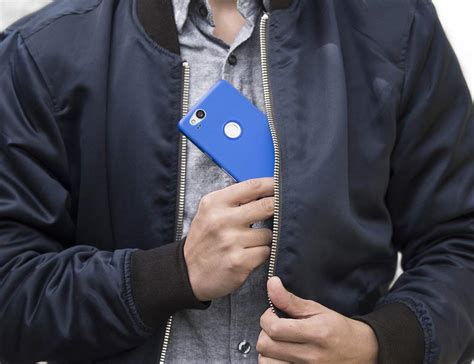 2. totallee Thin Case