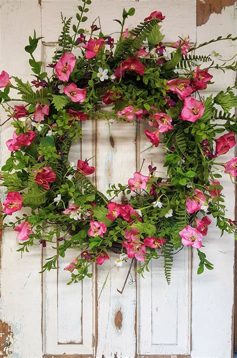 Decorating my door for Spring — HOME Door wreaths diy