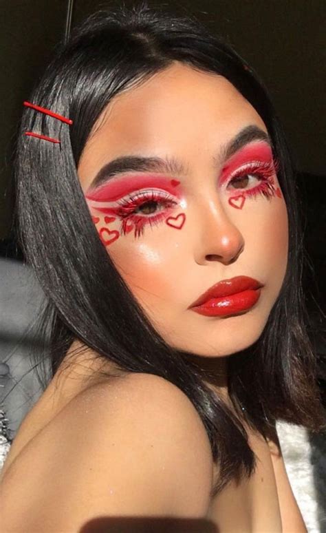 20 Romantic Makeup Looks You Need To Try in 2020 Day makeup looks