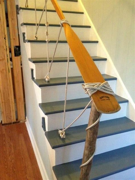 Transform your boring staircase railing with rope. Nautical room