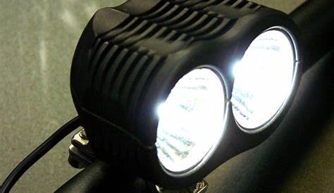 2000 Lumens Led Light Bulb Zoomable Lumen Tactical LED Flashlight Torch Lamp