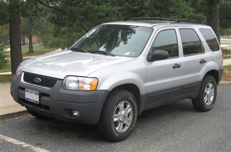 A detailed look at the exterior of a 2001 Ford Escape