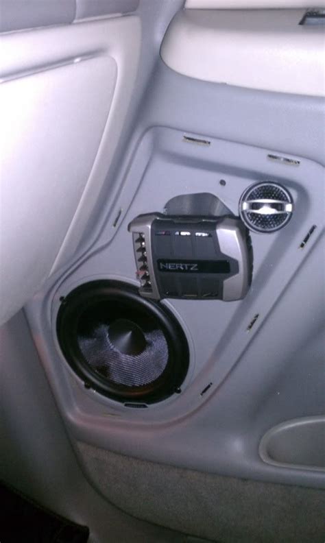 2001 silverado rear door speakers