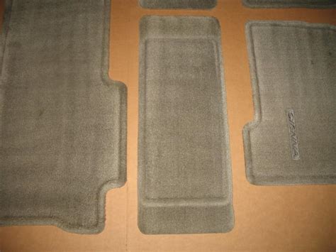 2002 toyota sienna carpeted floor mats