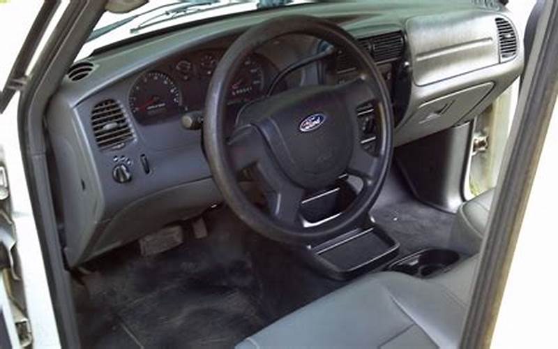 2004 Ford Ranger Interior