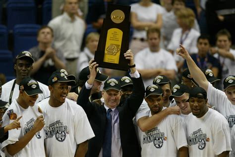 2004 Emeka Okafor and Diana Taurasi UConn Basketball Uconn womens